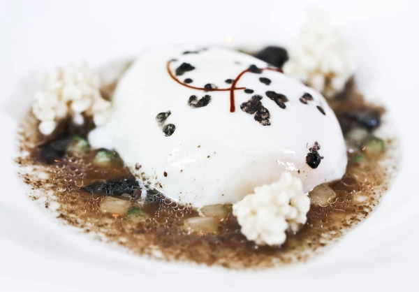 Imagine perfectly cooked Poached egg, mushrooms, truffles, seasonal fall vegetables and crispy fritters, incorporating amazing mix of textures with complex, yet subtle seasoning on a foam base !! My Canon's encounter with this dish created optical magic, just like how it teased the taste buds.