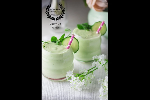 This is the most popular recipe I had made so far in my blog. Greensmoothie. <br />
Some agave syrup, avocado and yoghurt and more. <br />
Get recipe from here: http://smoothiempaamenoa.blogspot.fi/2017/04/vihersmoothie-hurmasi-myos-lapset.html<br />
<br />
<br />
Recipe also in English :) 