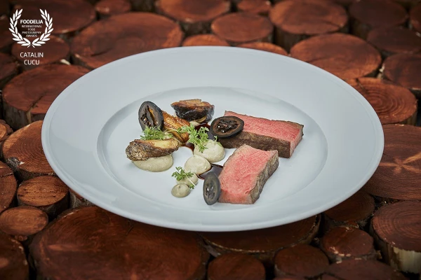 Saddle of Venison with | Porcini Mashrooms | Porcini Creme | Black Walnuts.<br />
A beatyfull dish created by the talented Chef @philippe_sommersperger<br />
newly awarded with one Hat @gaultetmillau<br />
<br />
Photographer: Catalin Cucu<br />
Chef: @philippe_sommersperger<br />
Restaurant: @gasthof_goldgasse_salzburg<br />
<br />
